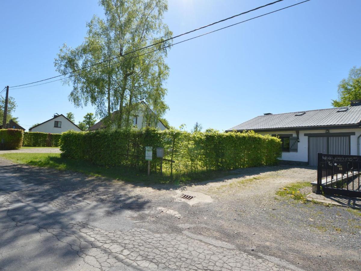 Quaint Cottage In Mont Near High Fens Nature Park Malmedy Exterior photo