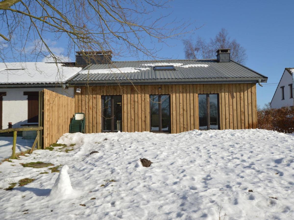 Quaint Cottage In Mont Near High Fens Nature Park Malmedy Exterior photo